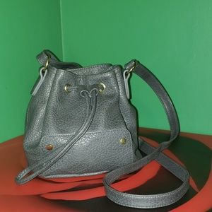 T Shirt & Jean's Handbag